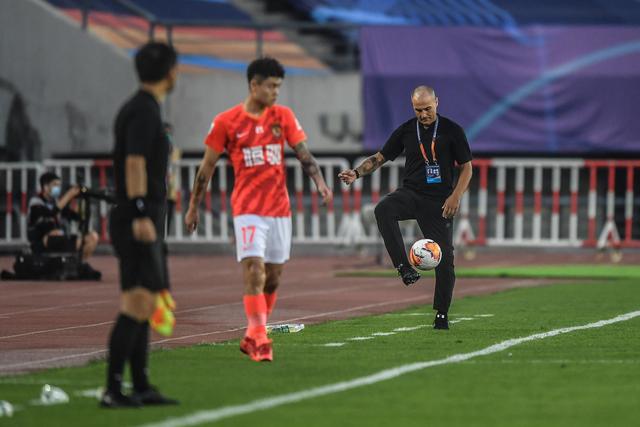 巴恩斯：贝林厄姆需团队配合，无法独自决定胜负